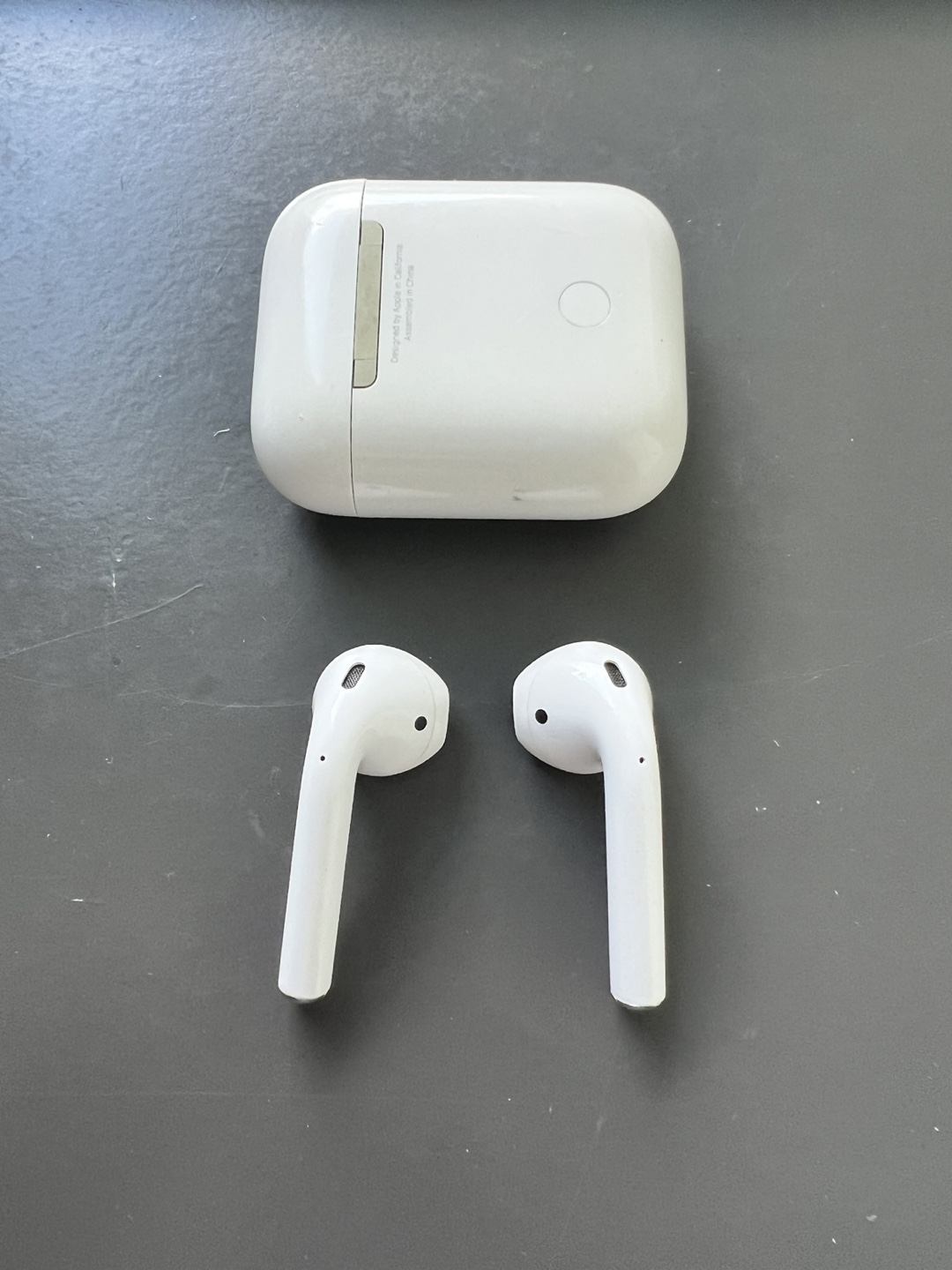 Apple AirPods (2nd Generation) - photo 2