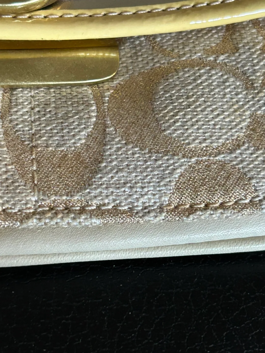 Coach Wristlet Purse image indicator(4)