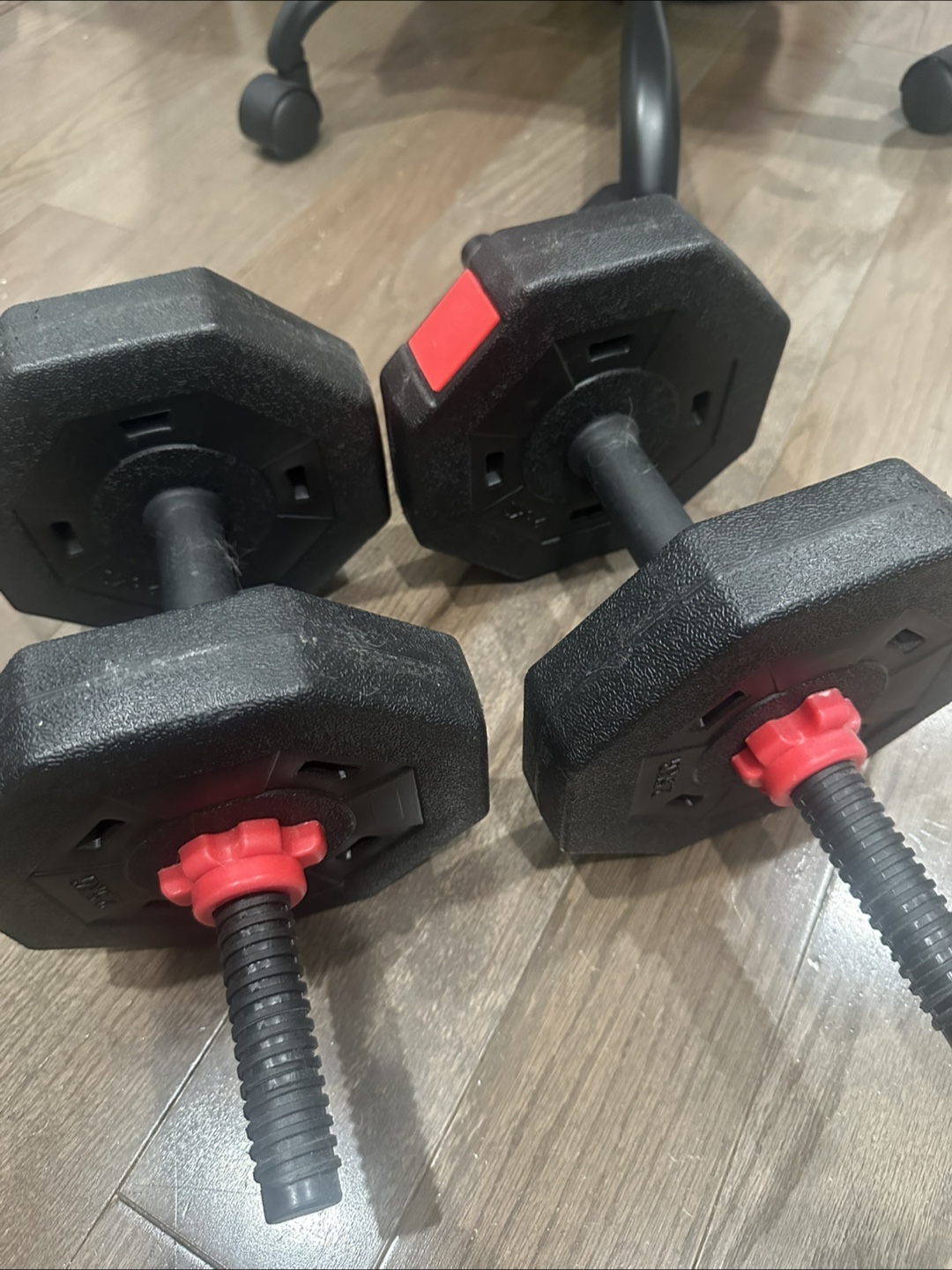 Adjustable Dumbbell Set