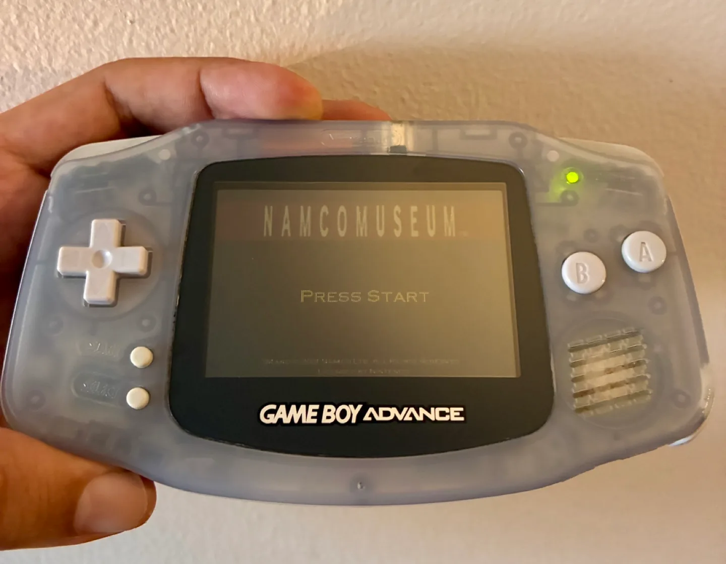 Game boy Advance bundle (no battery cover) image indicator(5)