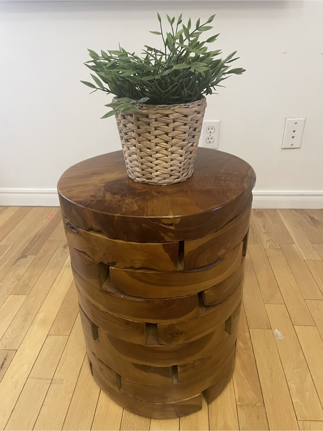Round solid Wood Side Table