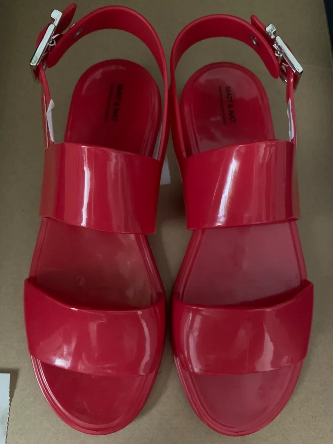 Matt & Nat Vegan Sandals - Red - Size 5 image indicator(2)