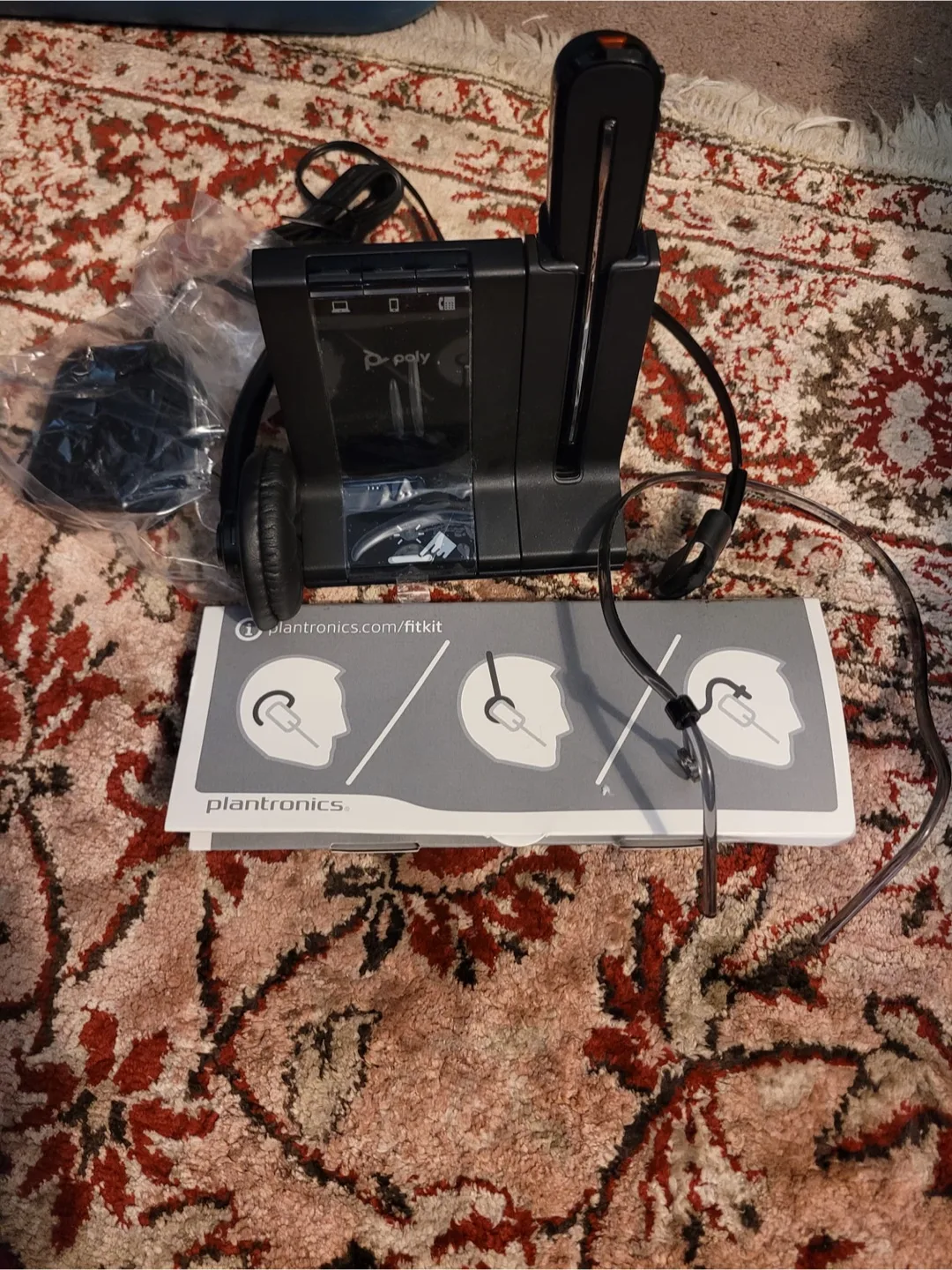 Poly W8200OB Wireless Headset System thumbnail