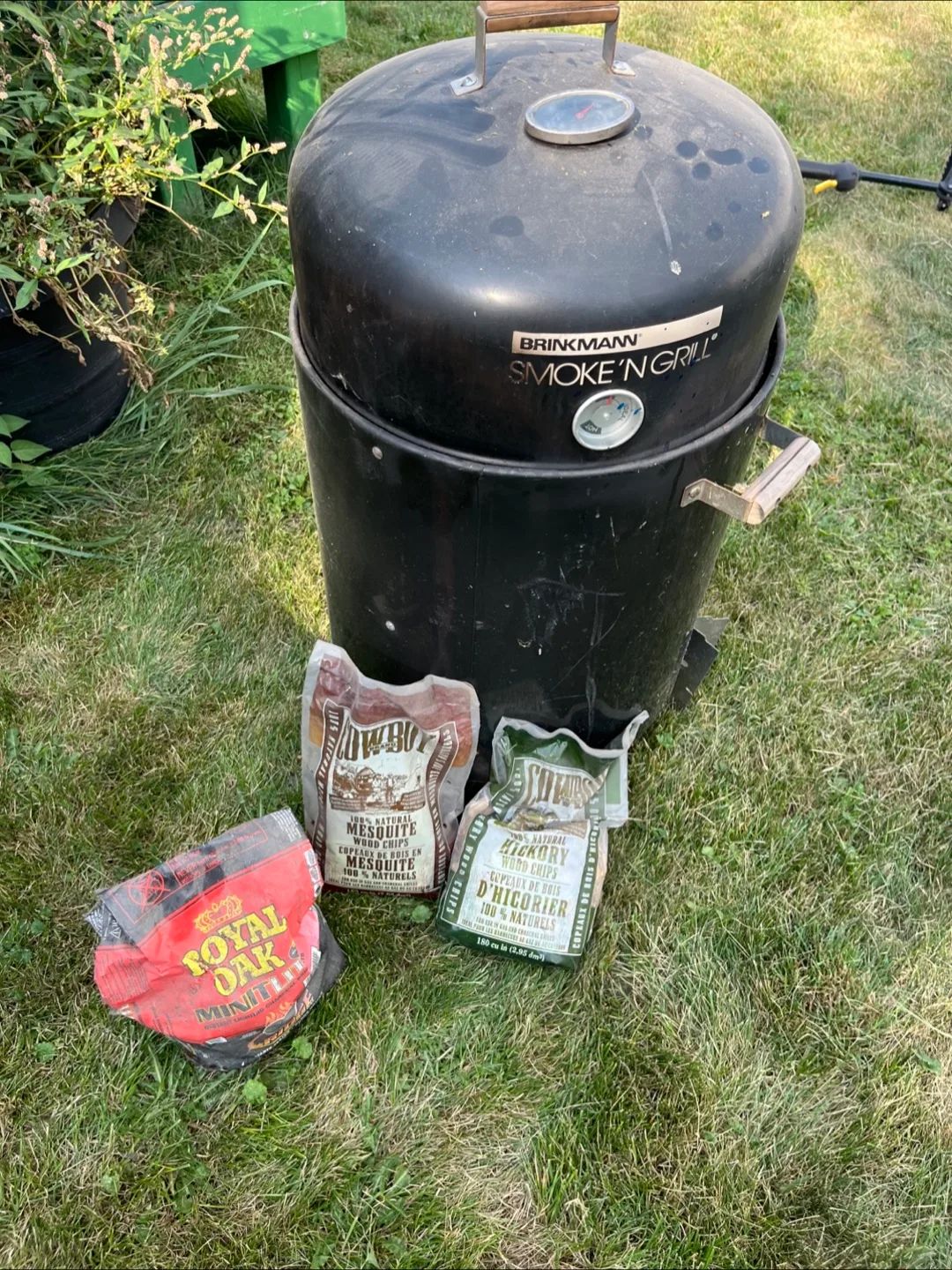 Brinkmann Smoke'N Grill BBQ Smoker image indicator(3)