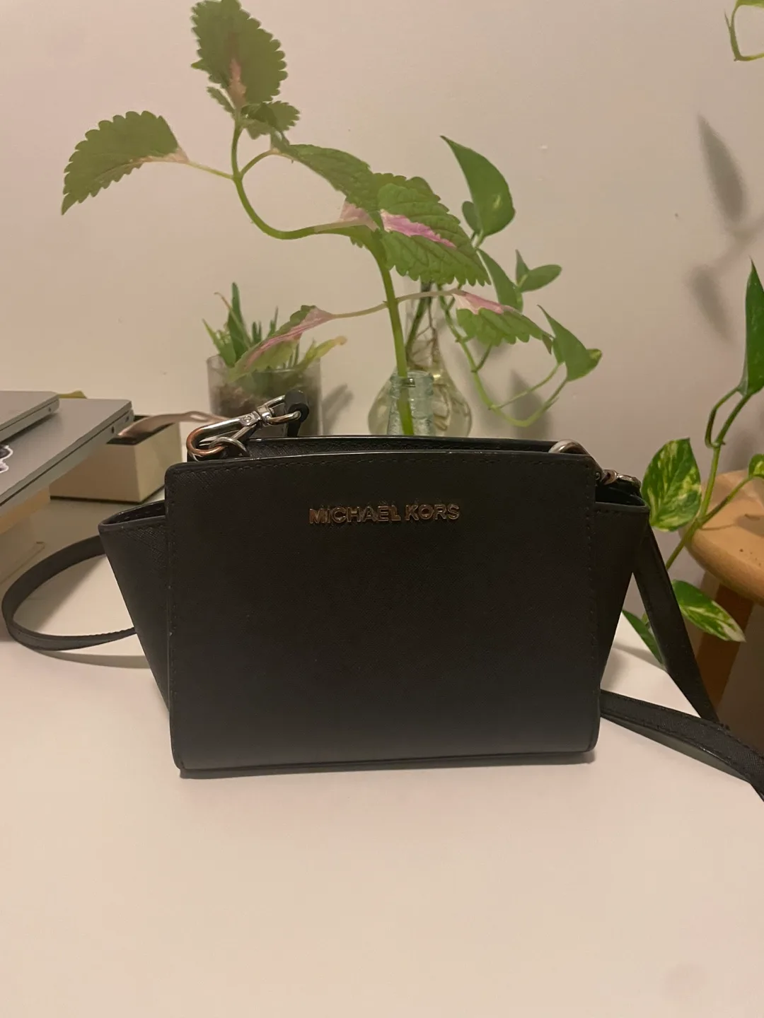 Michael Kors Black Crossbody Bag image indicator(2)
