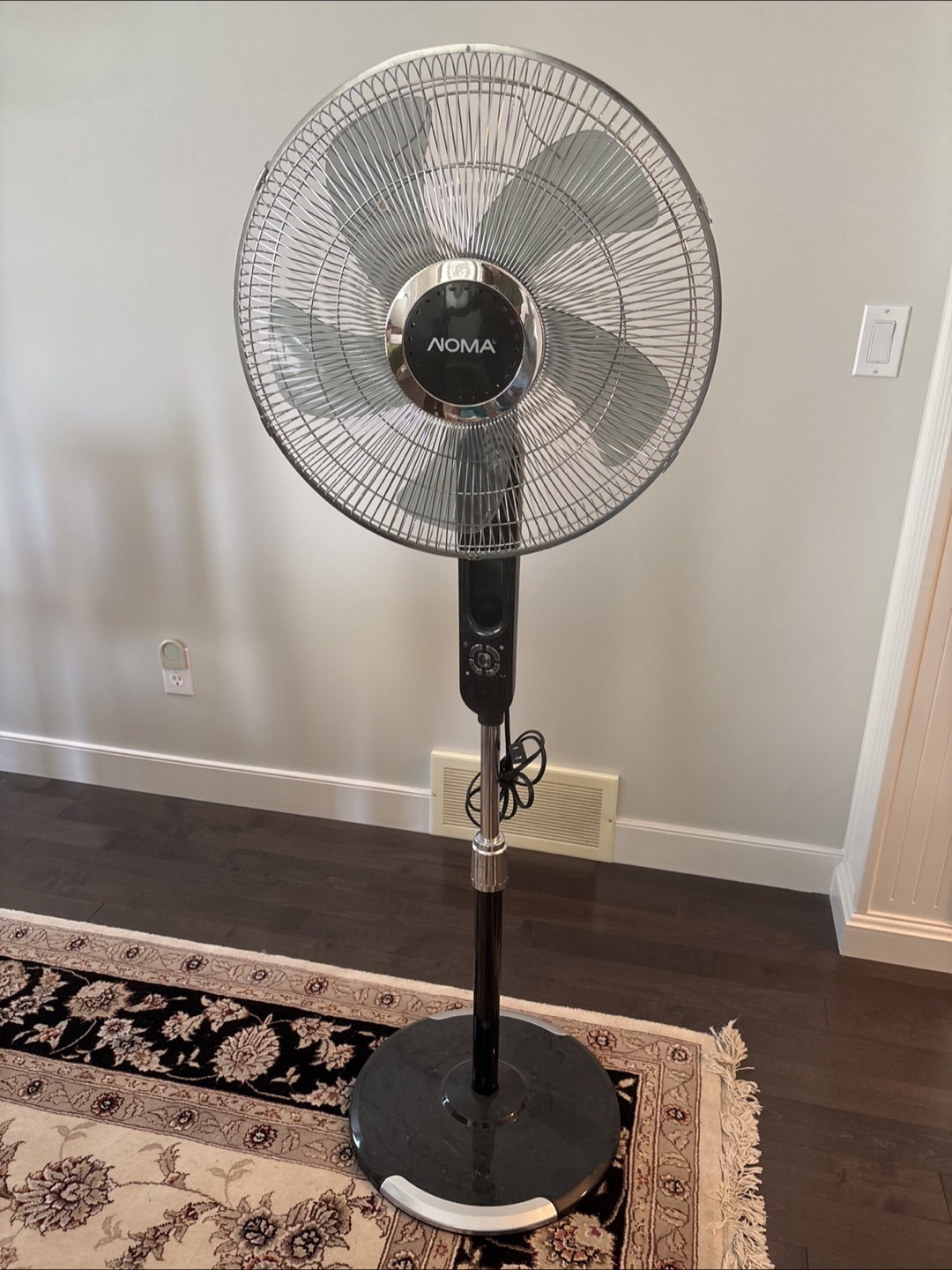 NOMA Stand Fan - Black