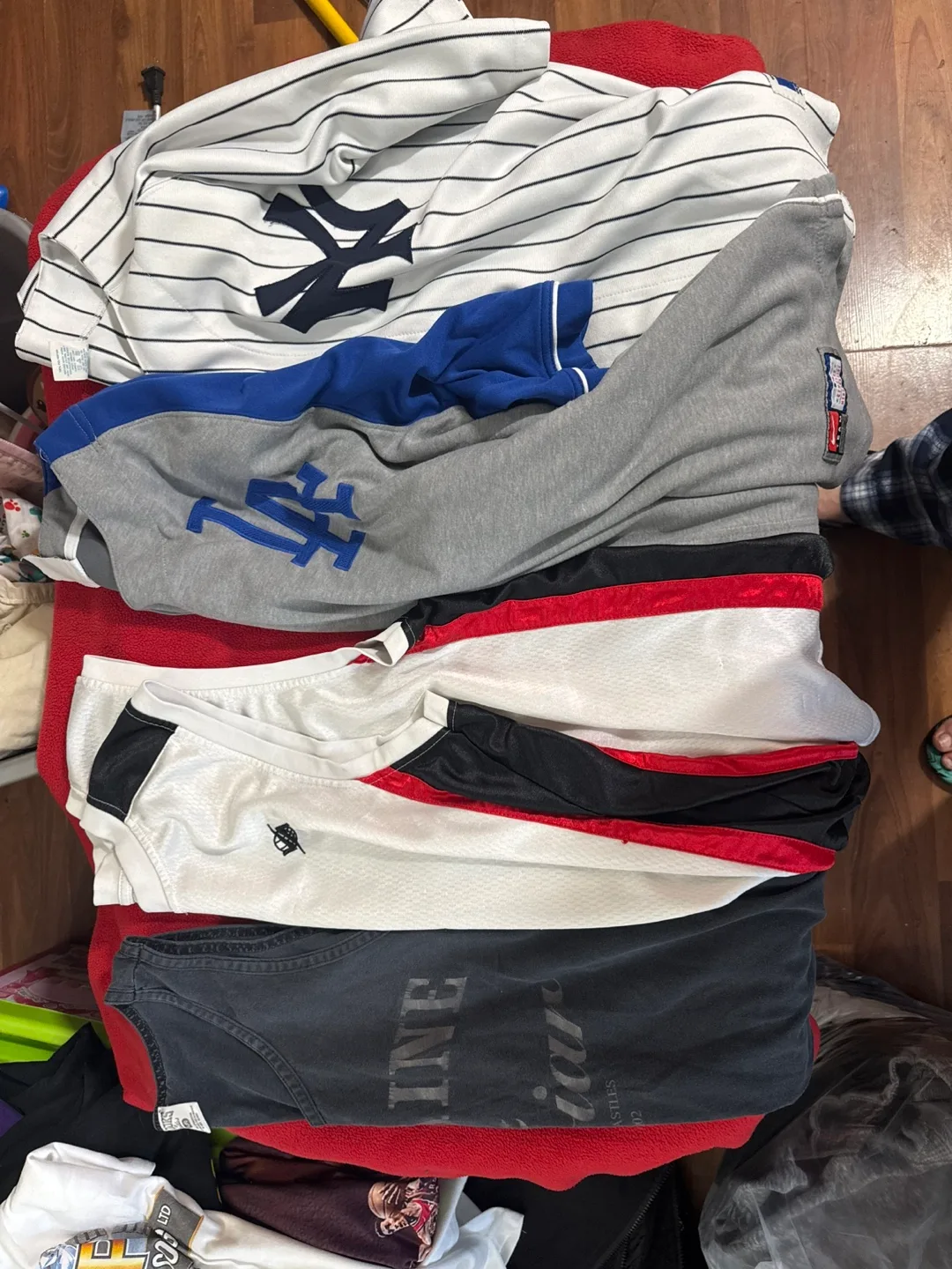 Mixed Men’s  Clothing Lot image indicator(5)