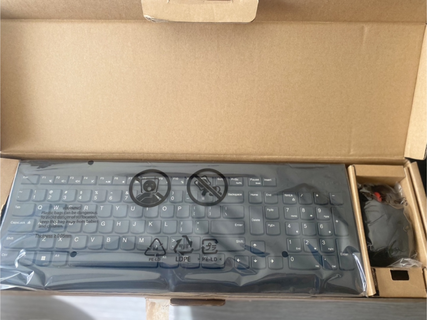 Lenovo Essential Wireless Keyboard and Mouse Combo - New - photo 2