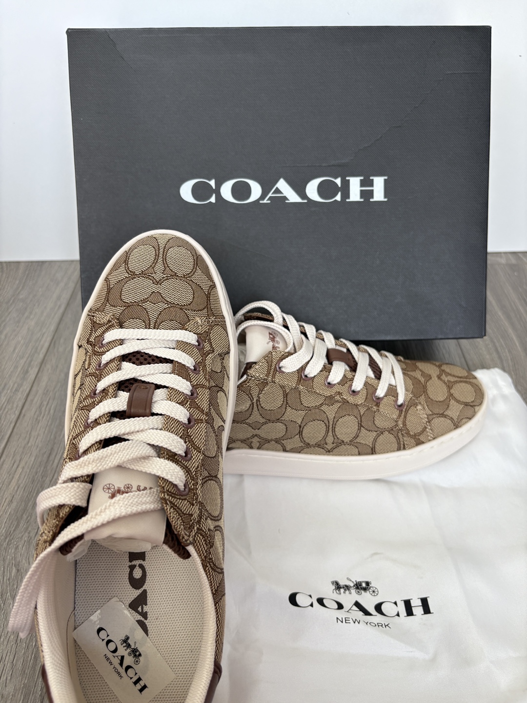New Coach Women's Sneakers Size 6.5 - photo 2