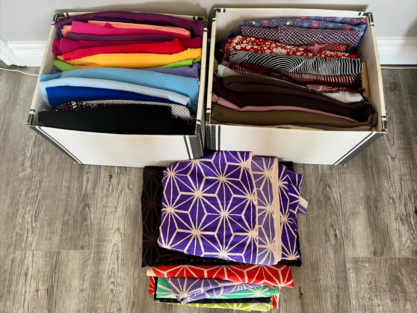 Large selection of Japanese Chirimen/Crepe Fabric image indicator(10)