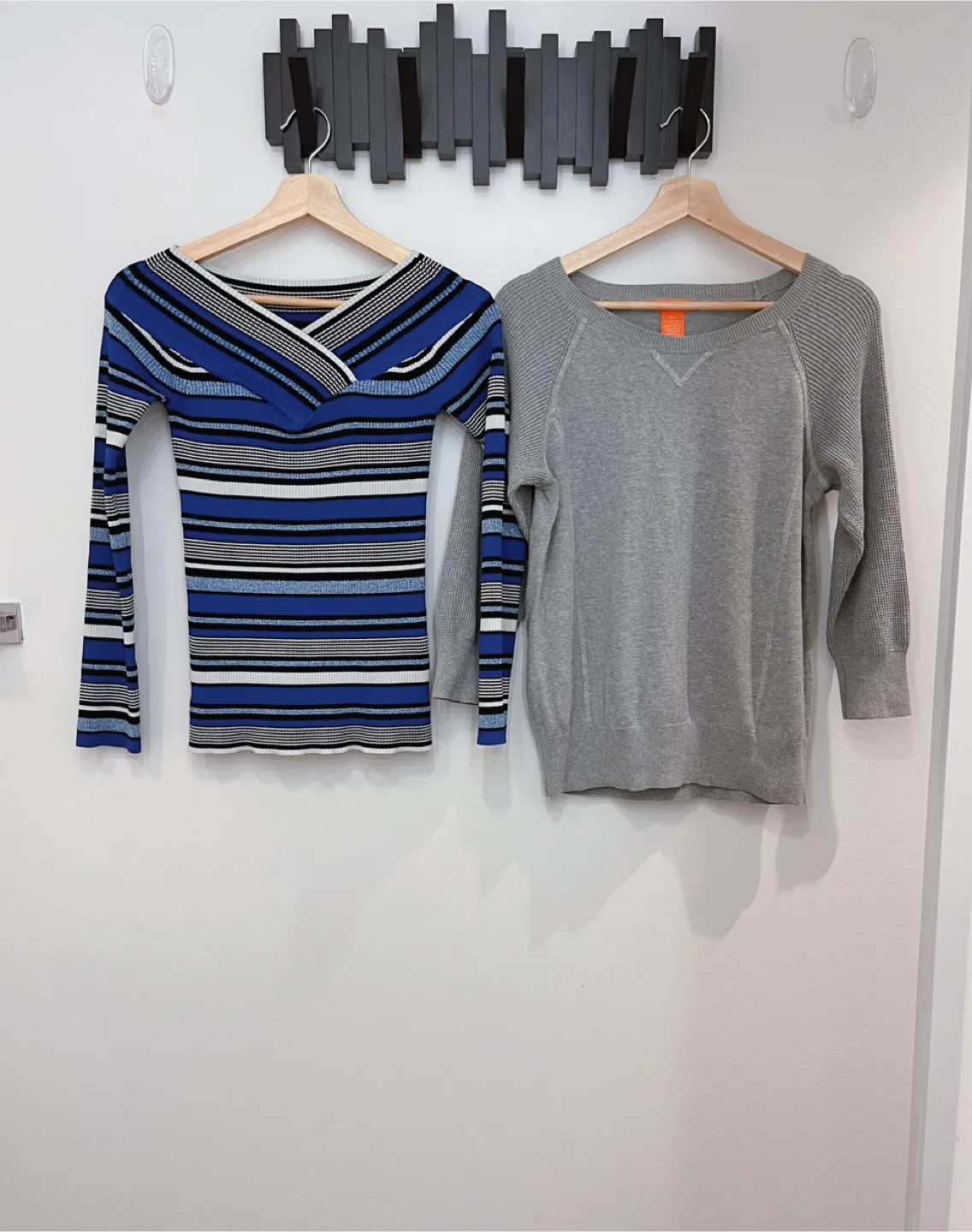 Two sweaters-size M thumbnail