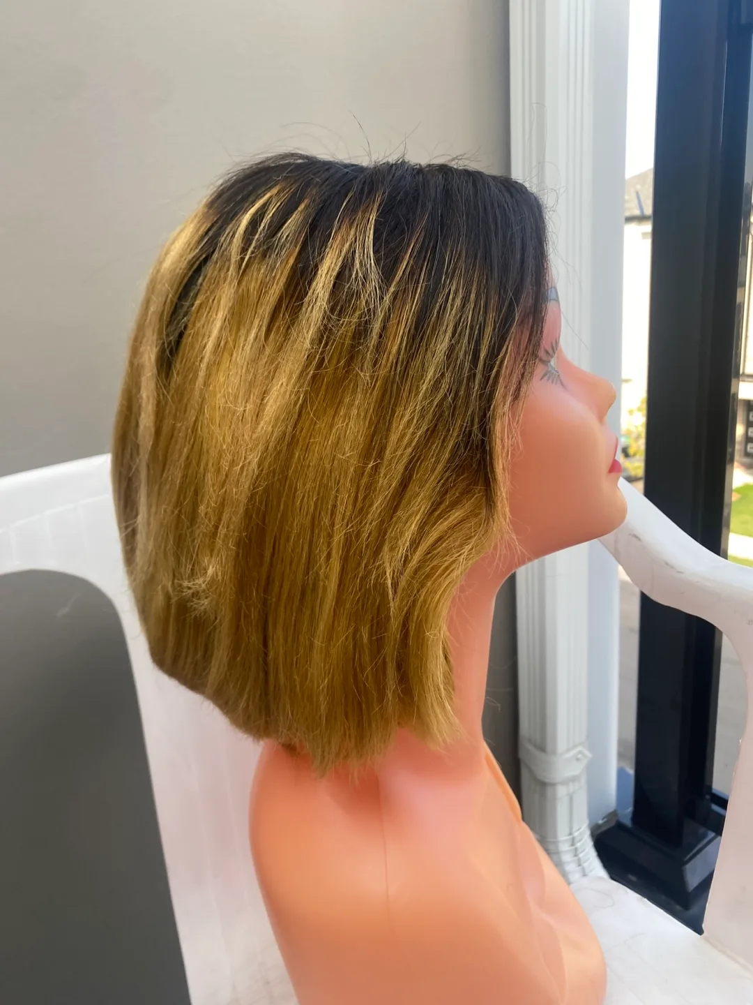Blonde Bob Wig image indicator(2)
