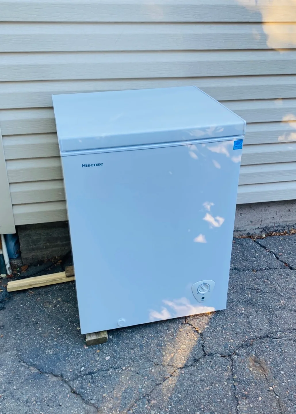 Hisense Chest Freezer thumbnail