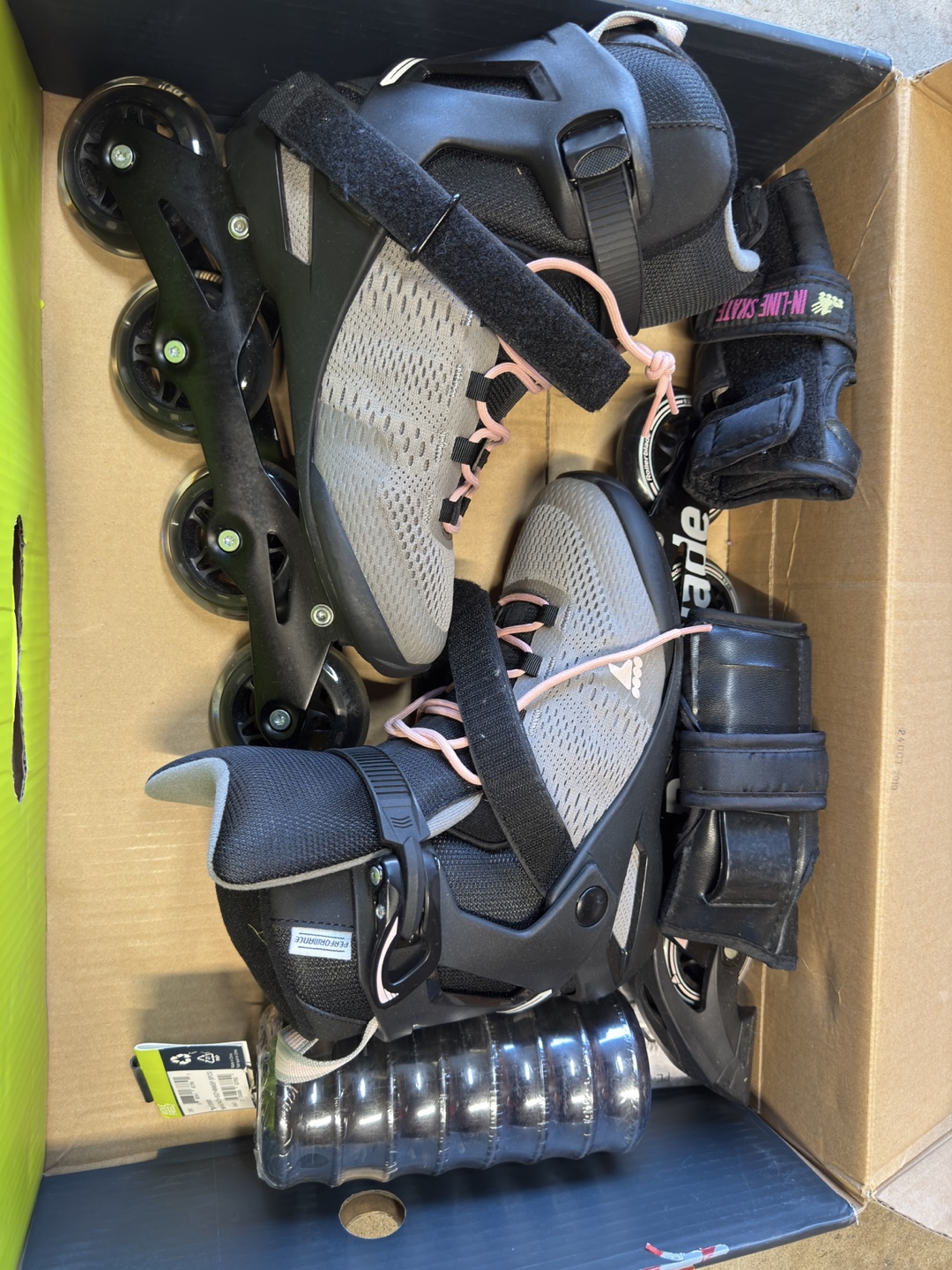 BNIB Rollerblades + BNIB Wheels