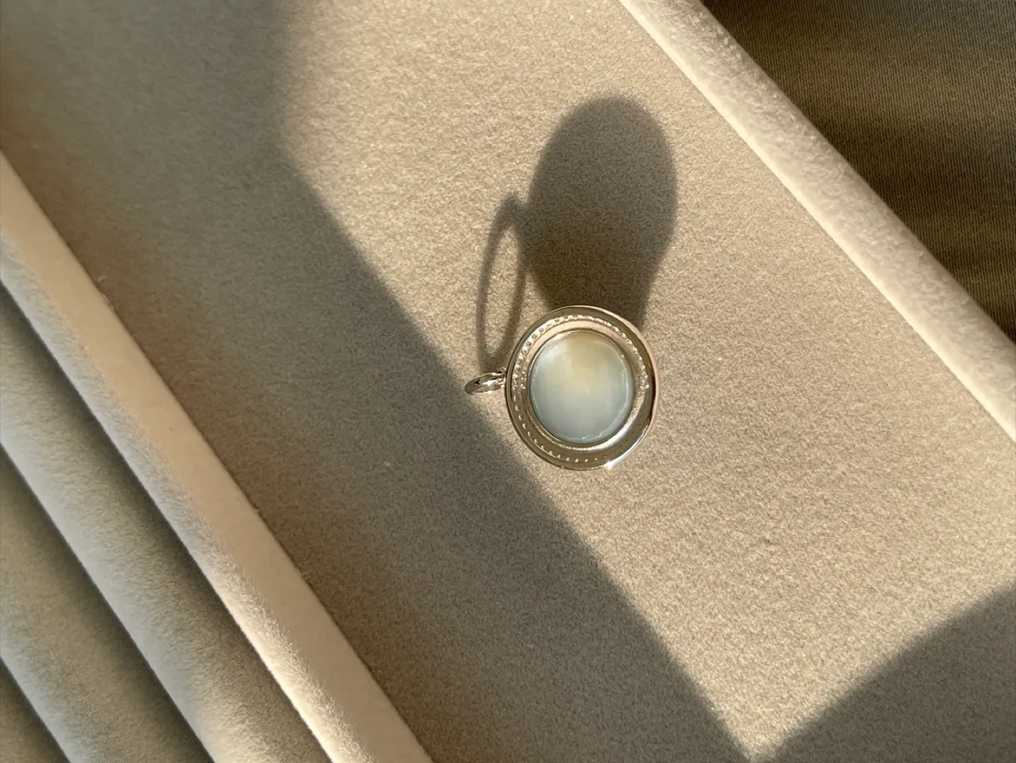 925 silver Grey Fresh Water Pearl + CZ Pendant image indicator(8)