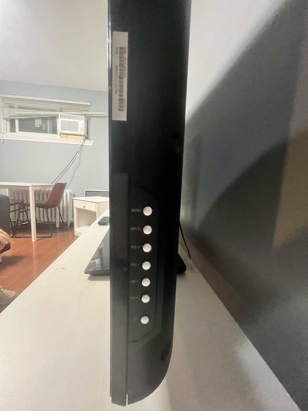 Insignia TV 50” - photo 2