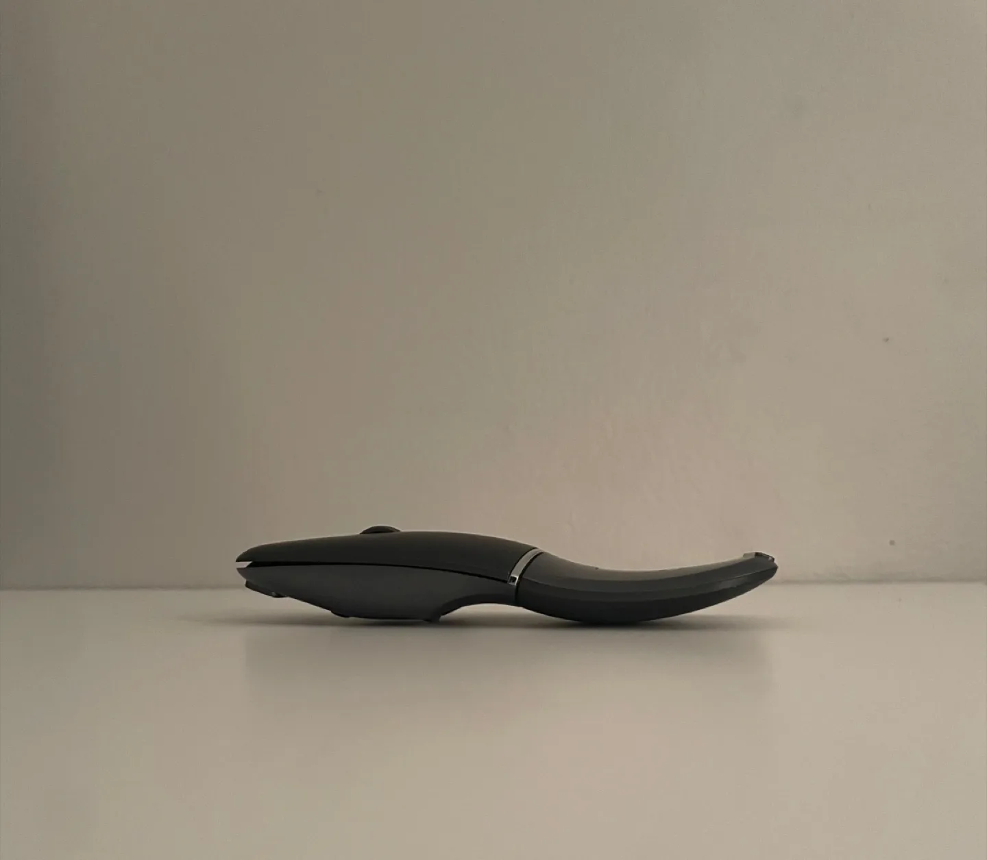 Wireless Ergonomic Mouse – Comfortable & Portable image indicator(5)