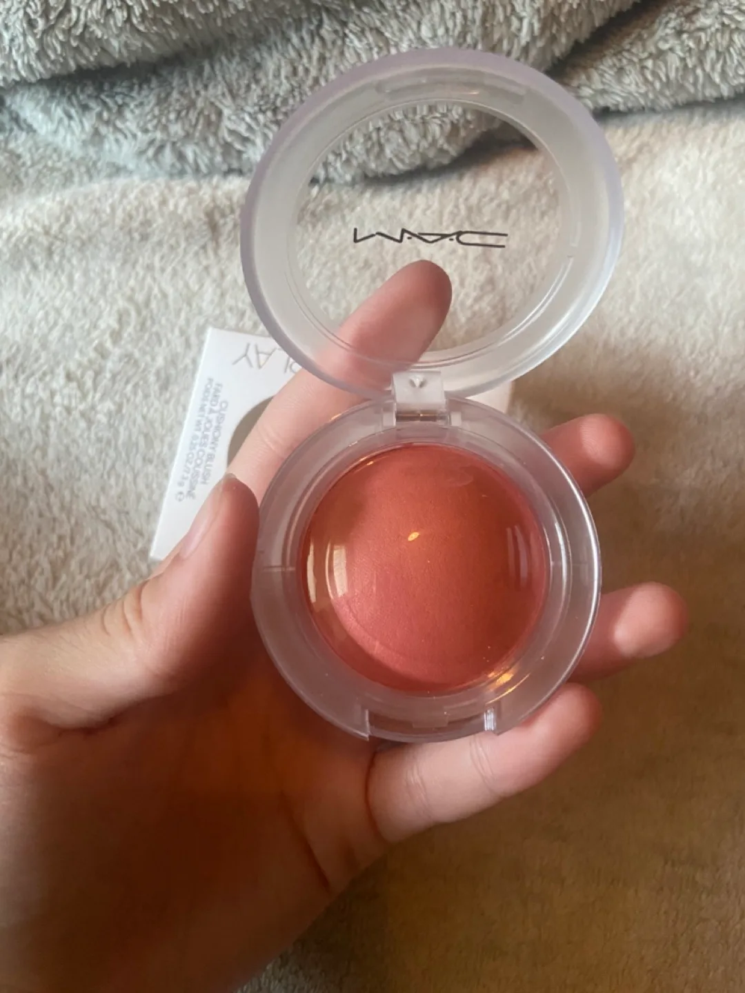 MAC Glow Play Cushiony Blush - Cheer Up image indicator(3)