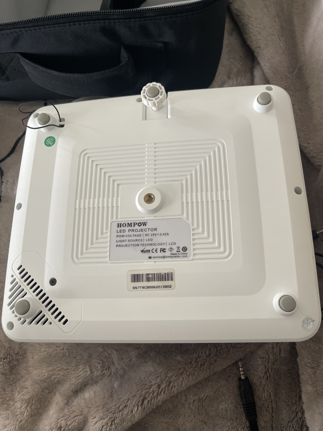 HOMPOW LED Projector with Case - photo 5