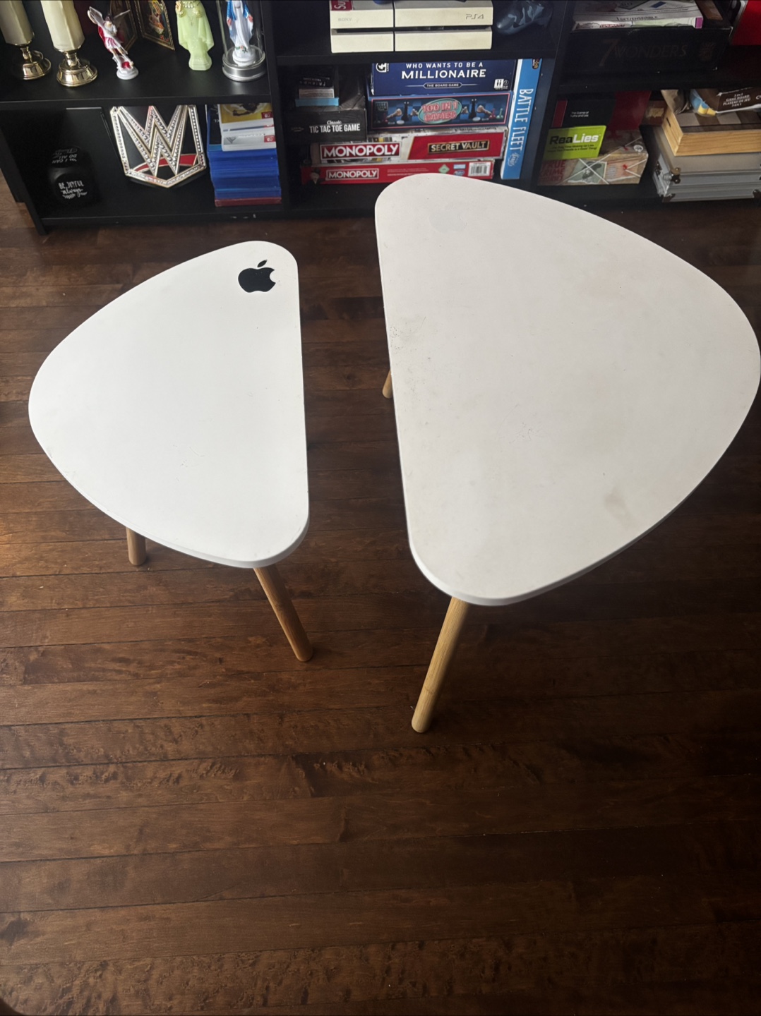 Set of 2 White Nesting Tables