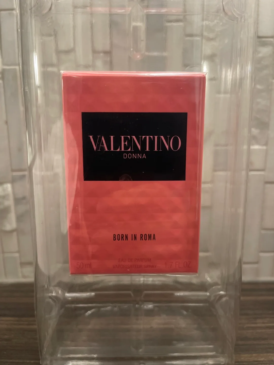 Valentino Donna Born In Roma 50ml thumbnail