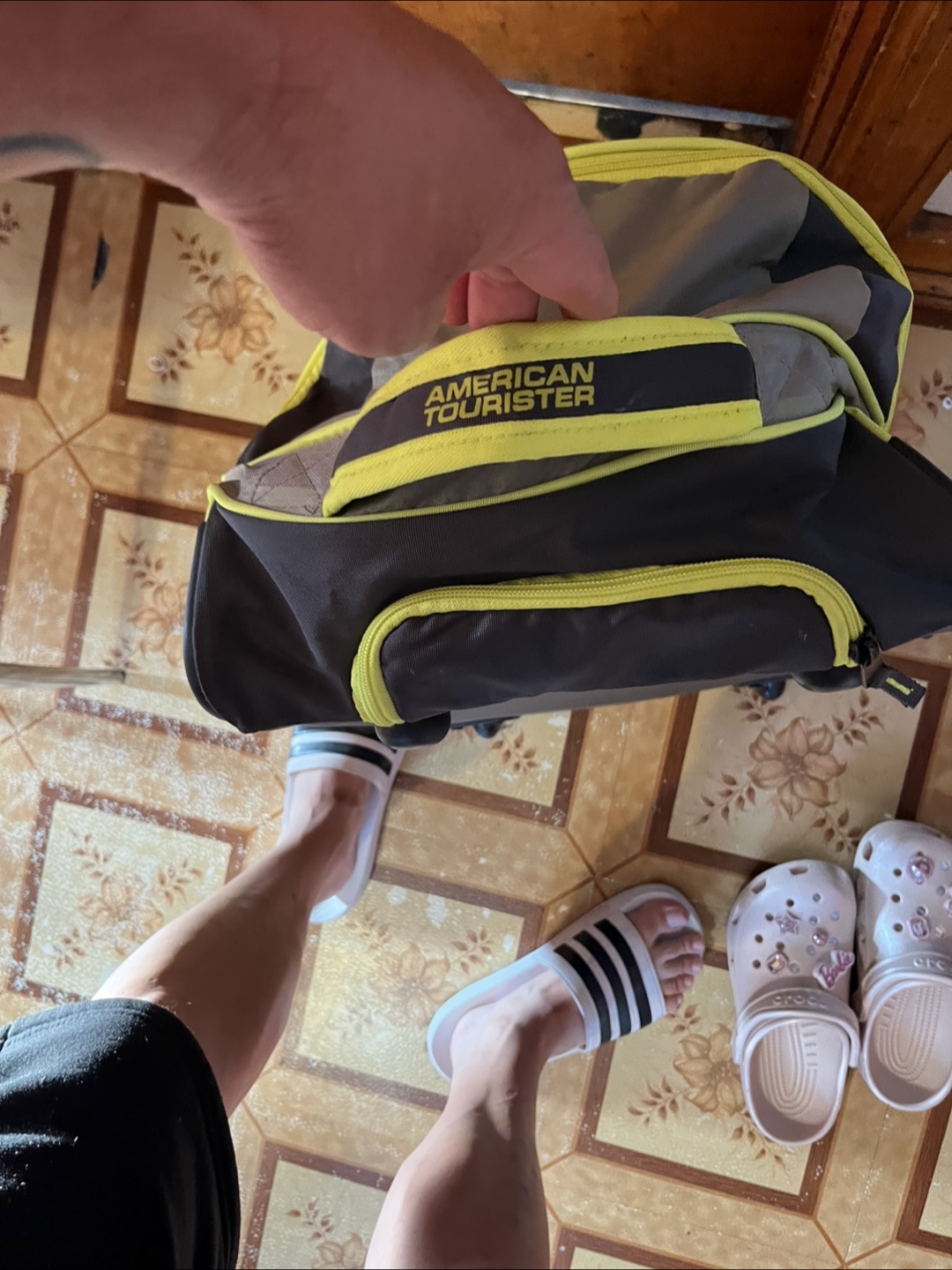 American Tourister Rolling Carry-On Luggage - photo 5