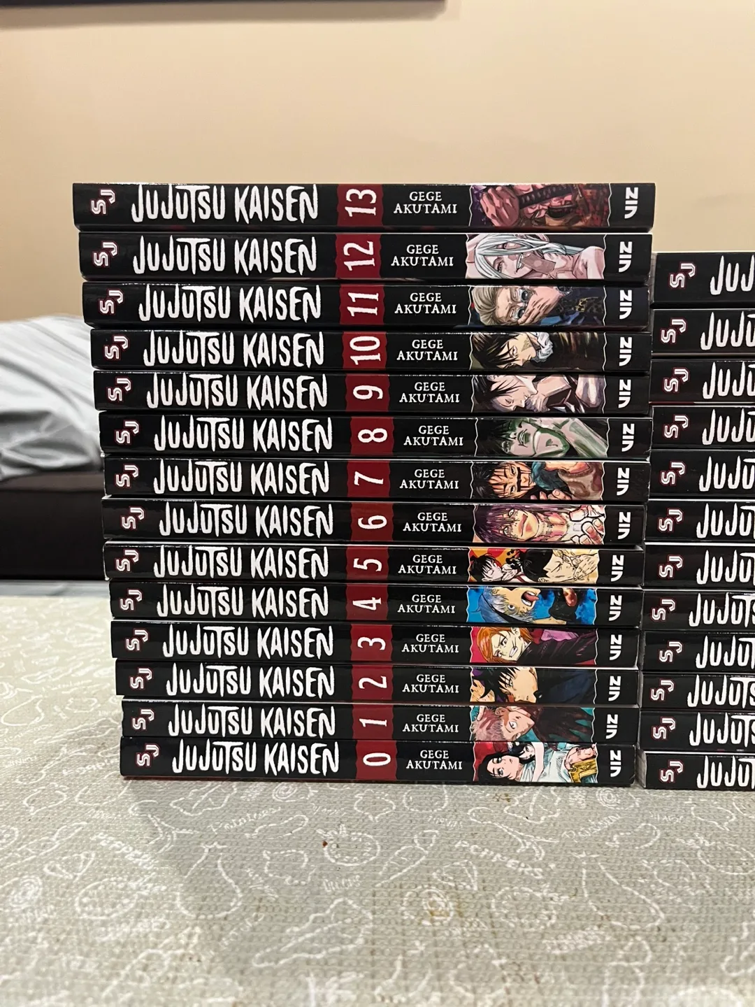 Jujutsu Kaisen 0-25 Manga (26 volumes) image indicator(2)