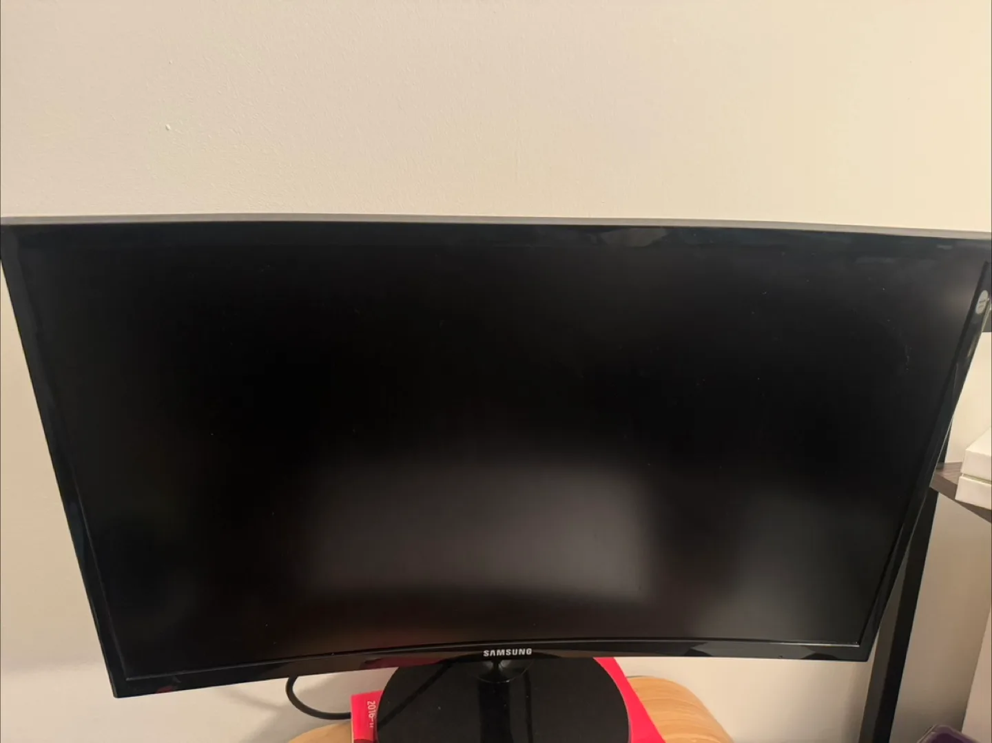 Samsung 24” Curved Monitor image indicator(3)