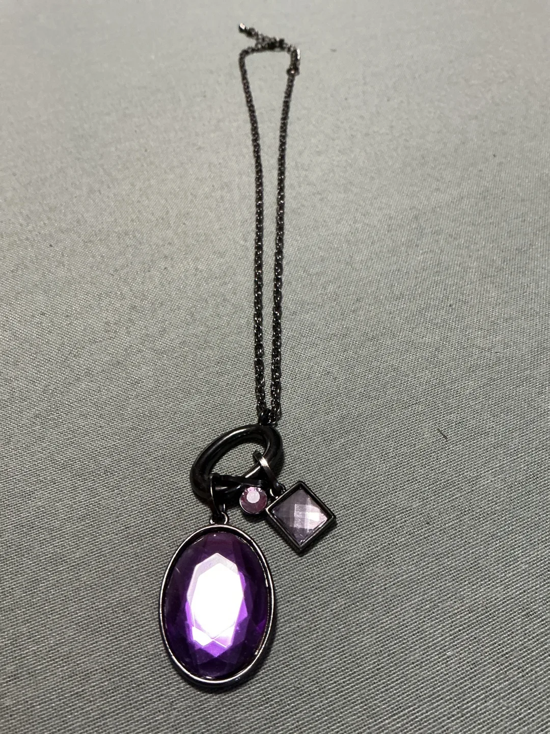 Purple Fashion Necklace thumbnail
