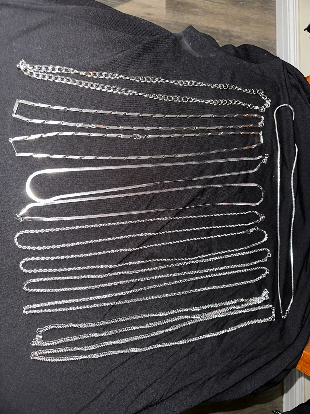 Silver Tone Necklaces image indicator(3)