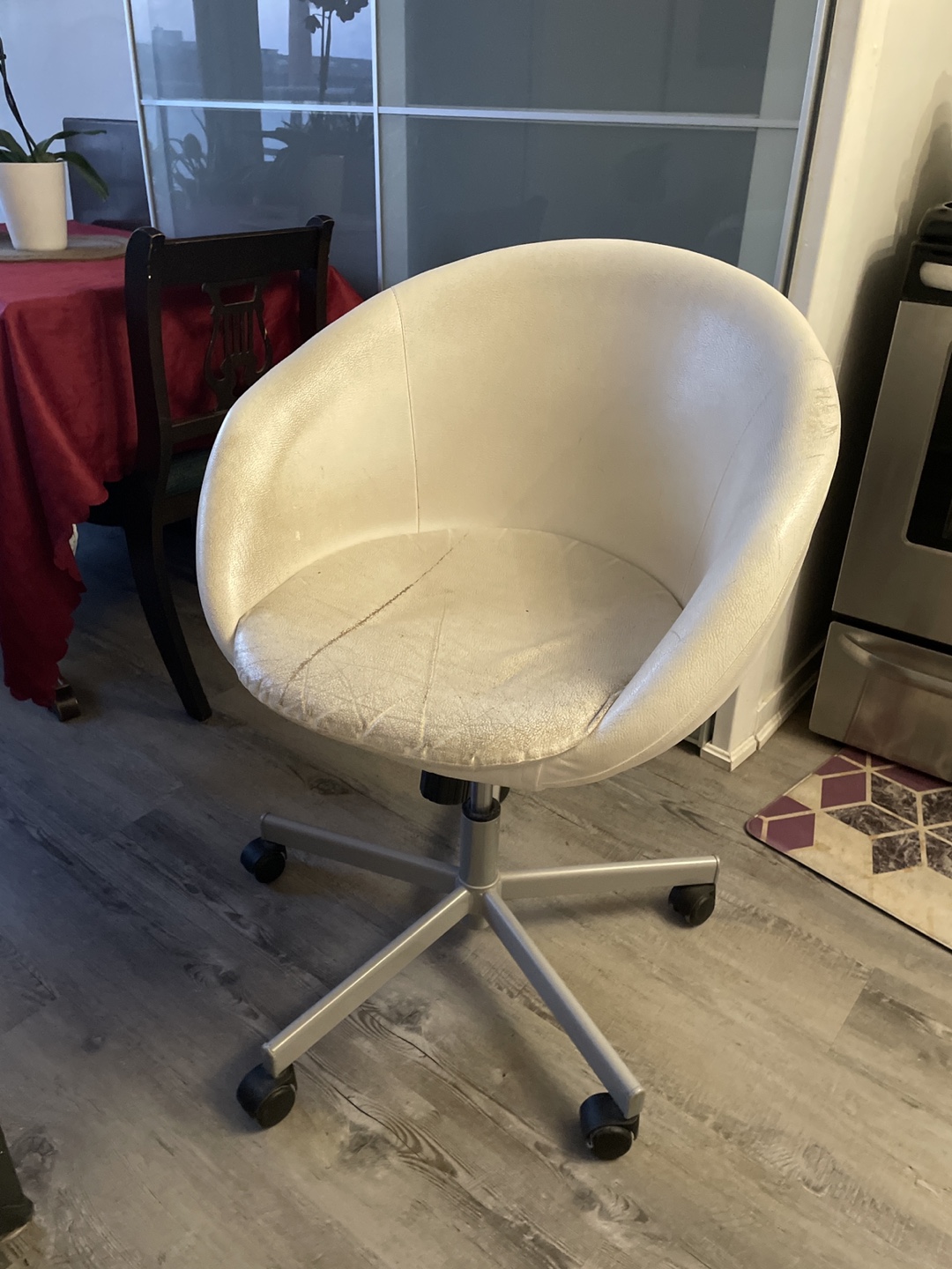 White Rolling Swivel Chair
