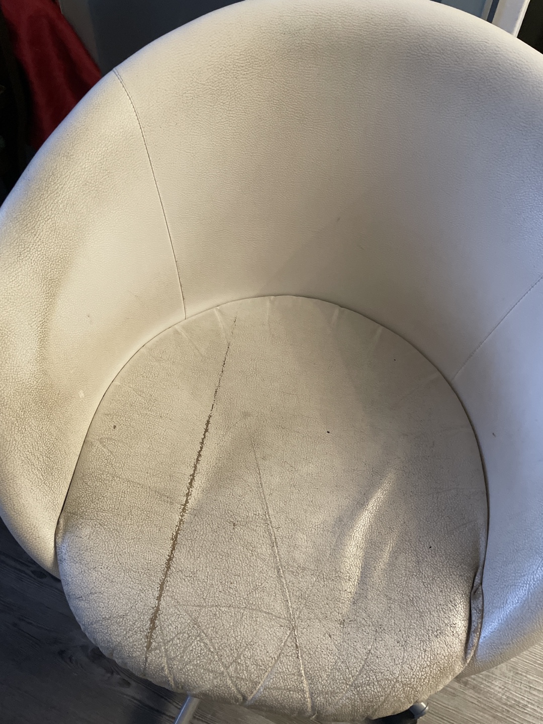 White Rolling Swivel Chair - photo 2