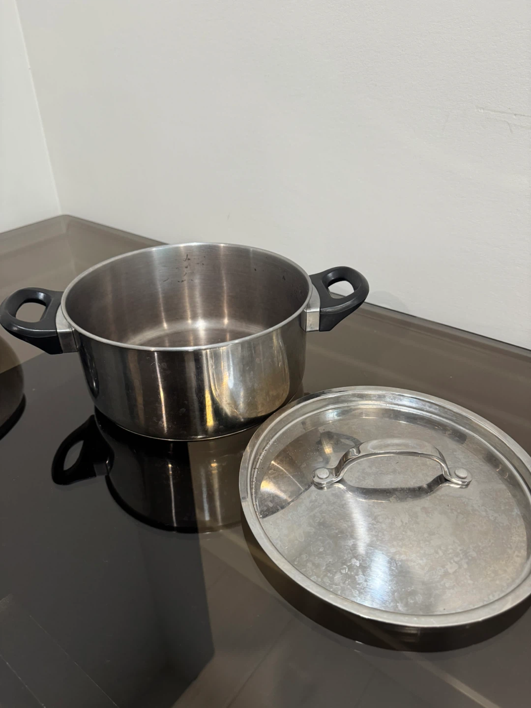 Stainless Steel Pot with Lid