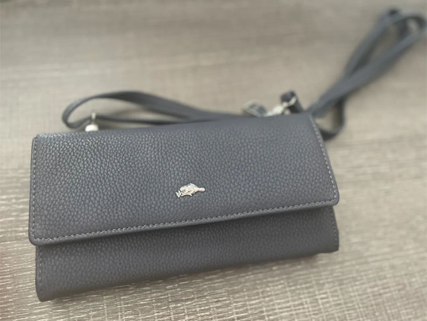 Roots Aubergine Crossbody Wallet/ Purse image indicator(2)