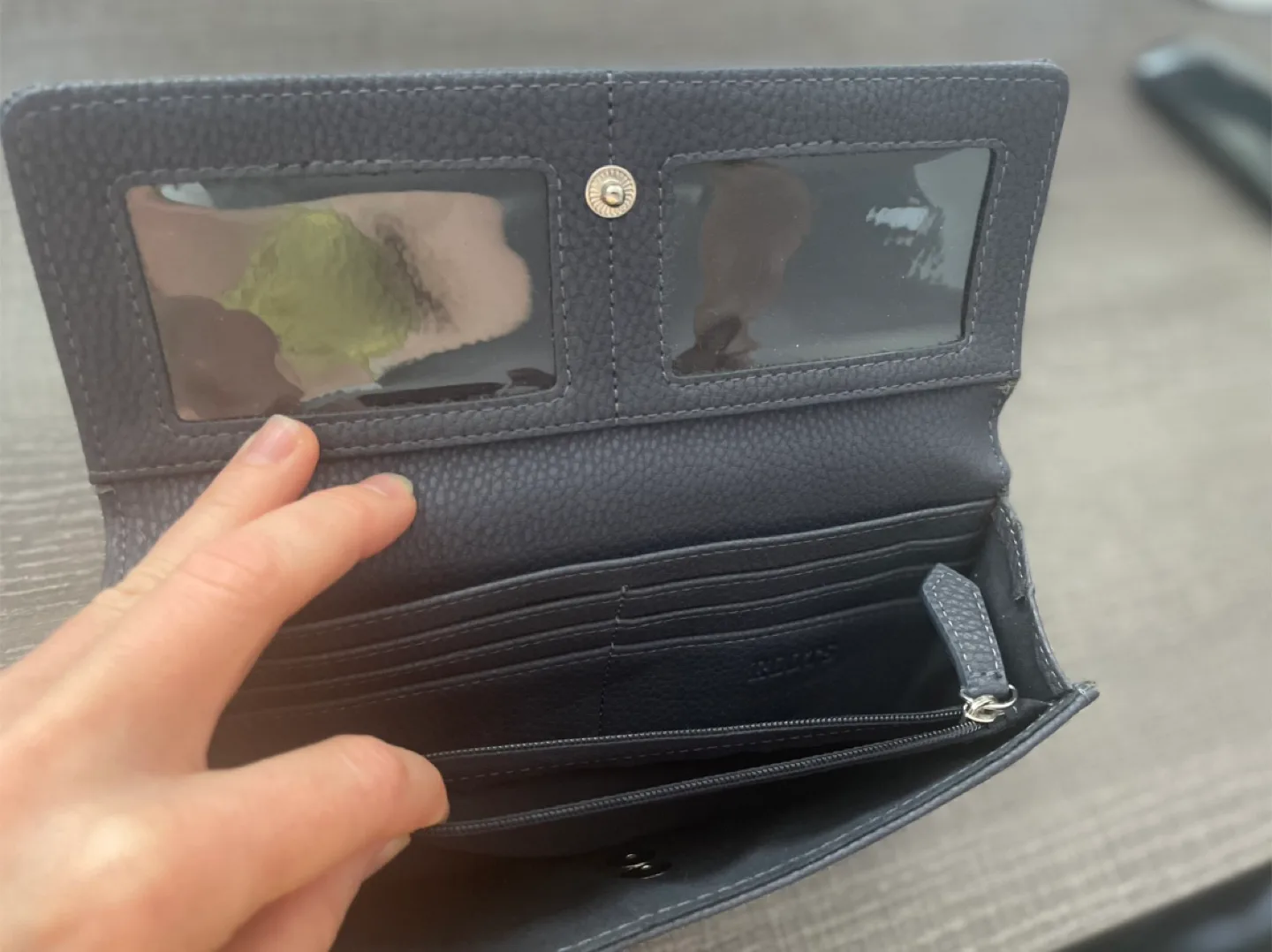 Roots Aubergine Crossbody Wallet/ Purse image indicator(5)