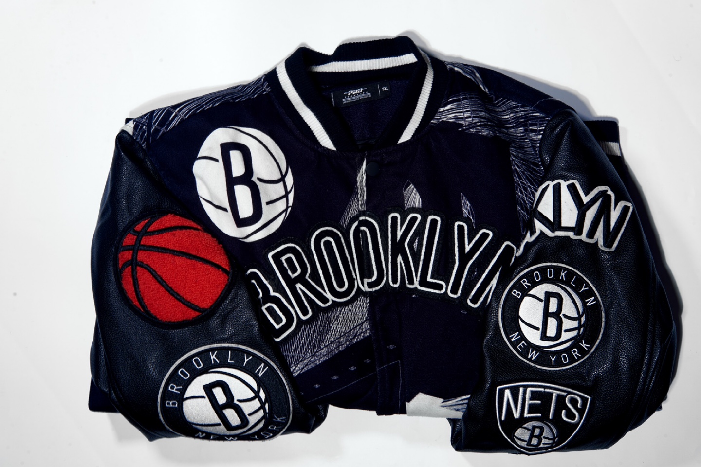 Pro Standard Brooklyn Nets Varsity Jacket 3XL