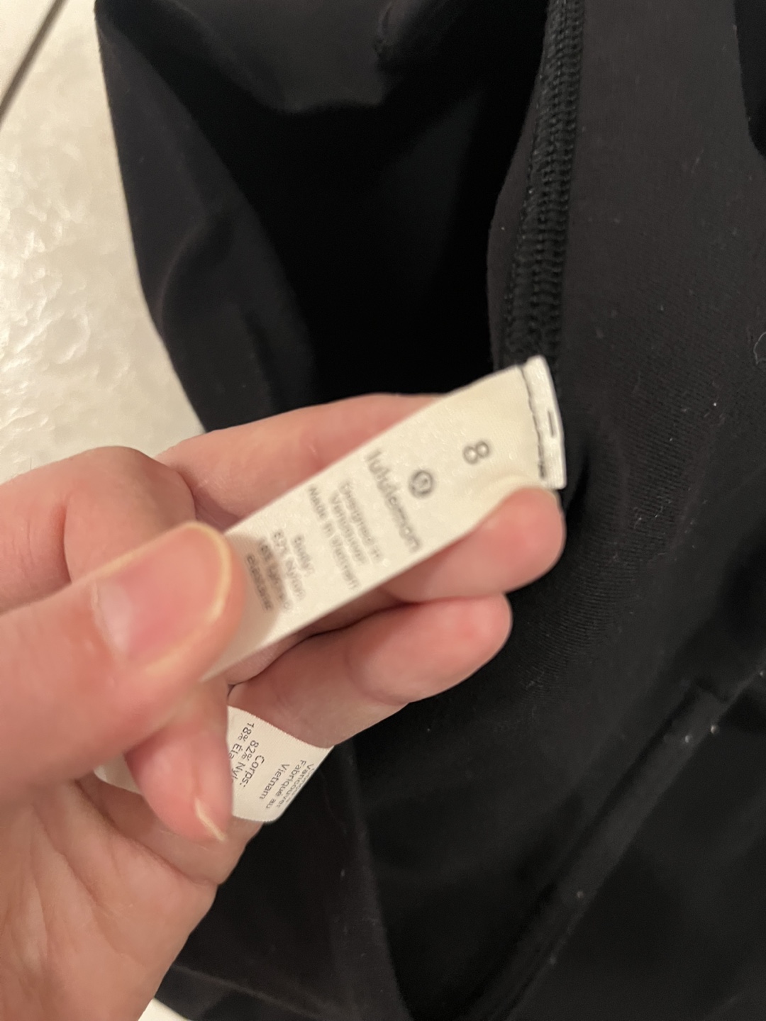 Lululemon Black straight leg Pants - Size 8 - photo 4