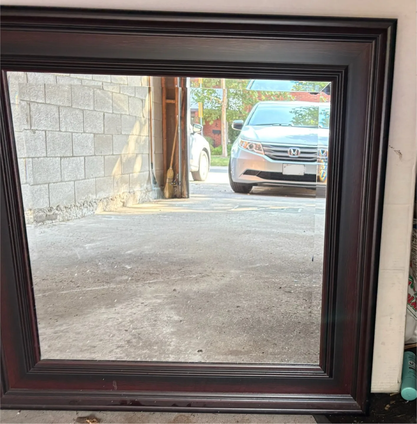Mirror thumbnail