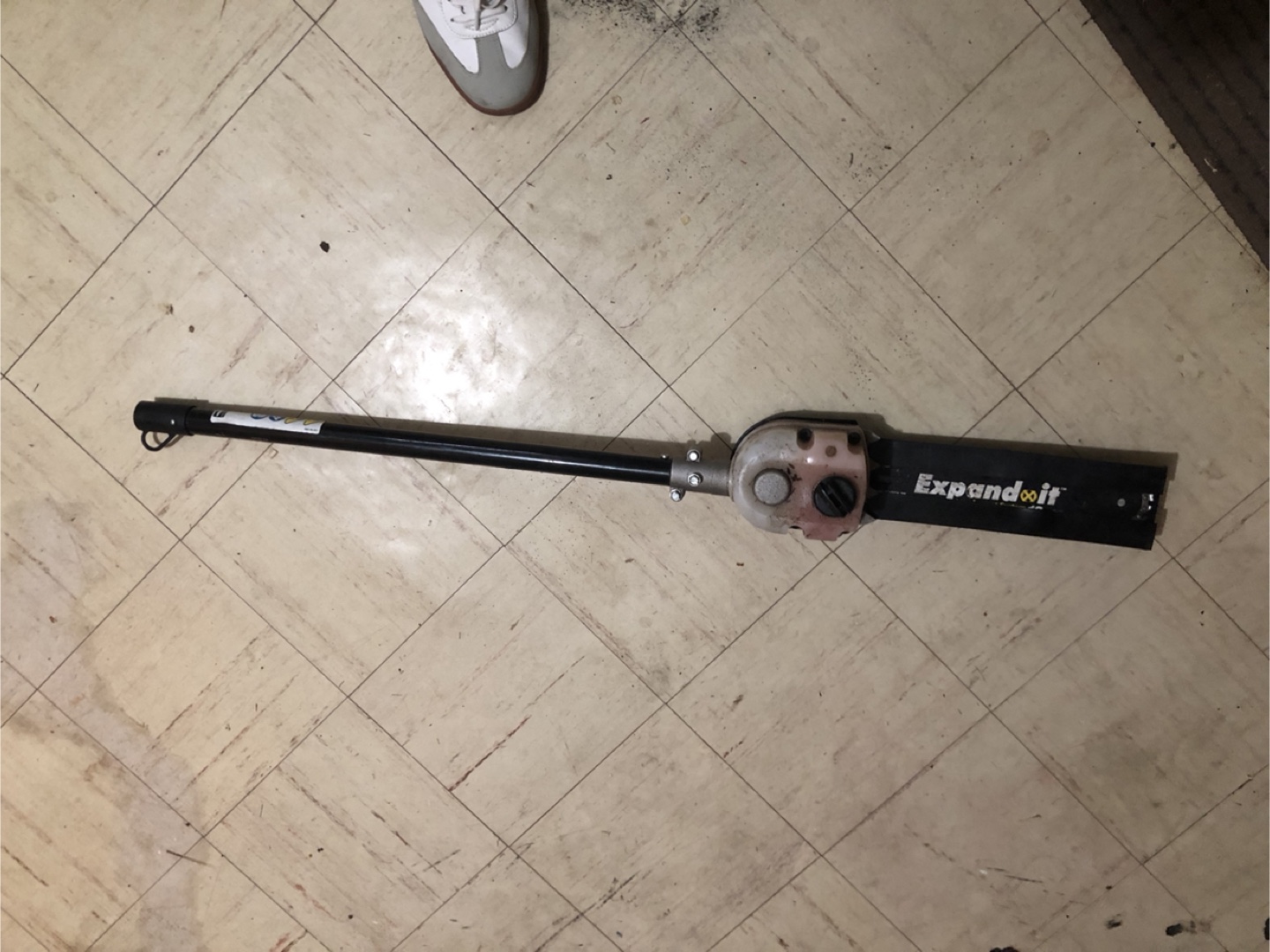 Expand-it Attachment pole saw