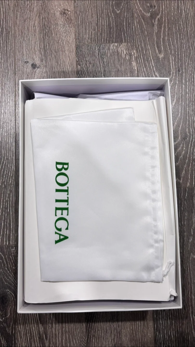 Bottega Orbits image indicator(4)