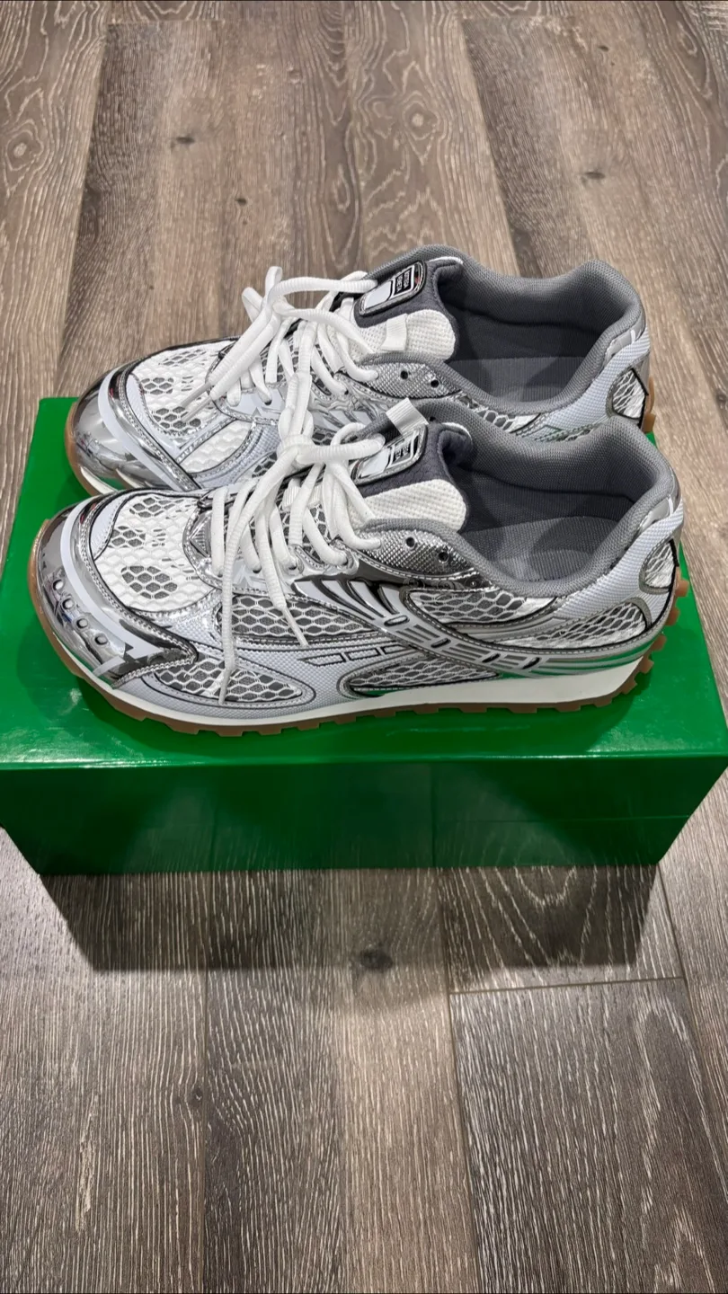 Bottega Orbits image indicator(2)