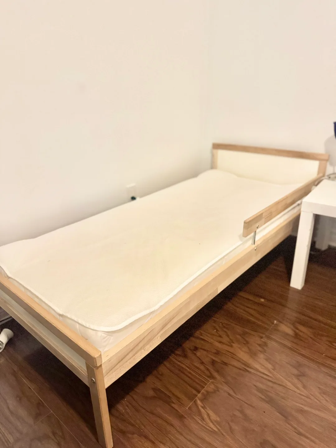 Toddler-IKEA SNIGLAR Bed Frame with Slatted Base image indicator(3)