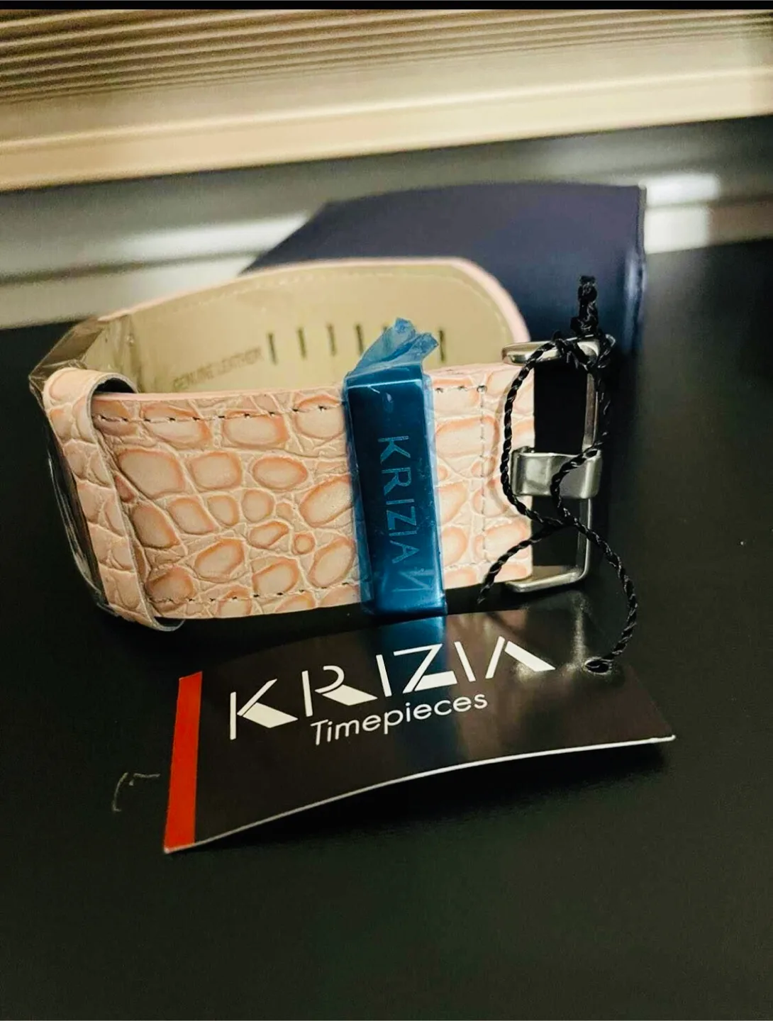 New Krizia Quartz Italian Pink Leather Watch image indicator(4)