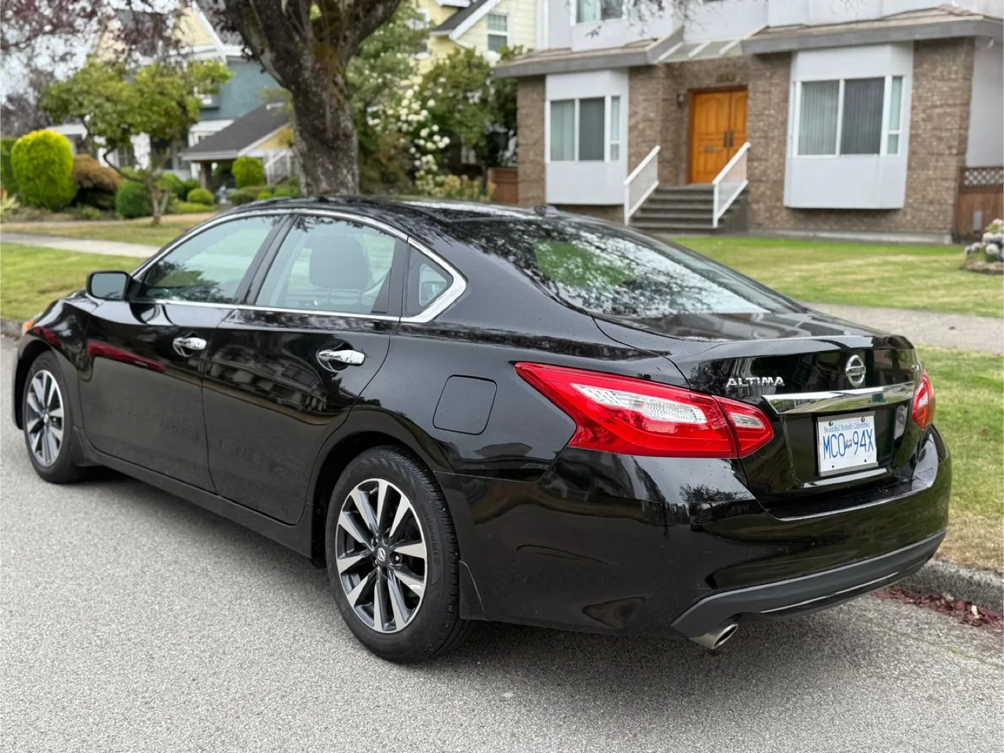 2017 Nissan Altima image indicator(3)