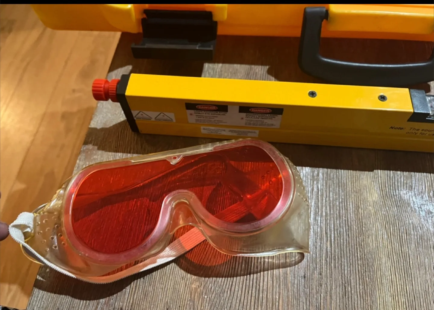 Johnson Hot Shot Sound & Light Laser Level Kit image indicator(8)