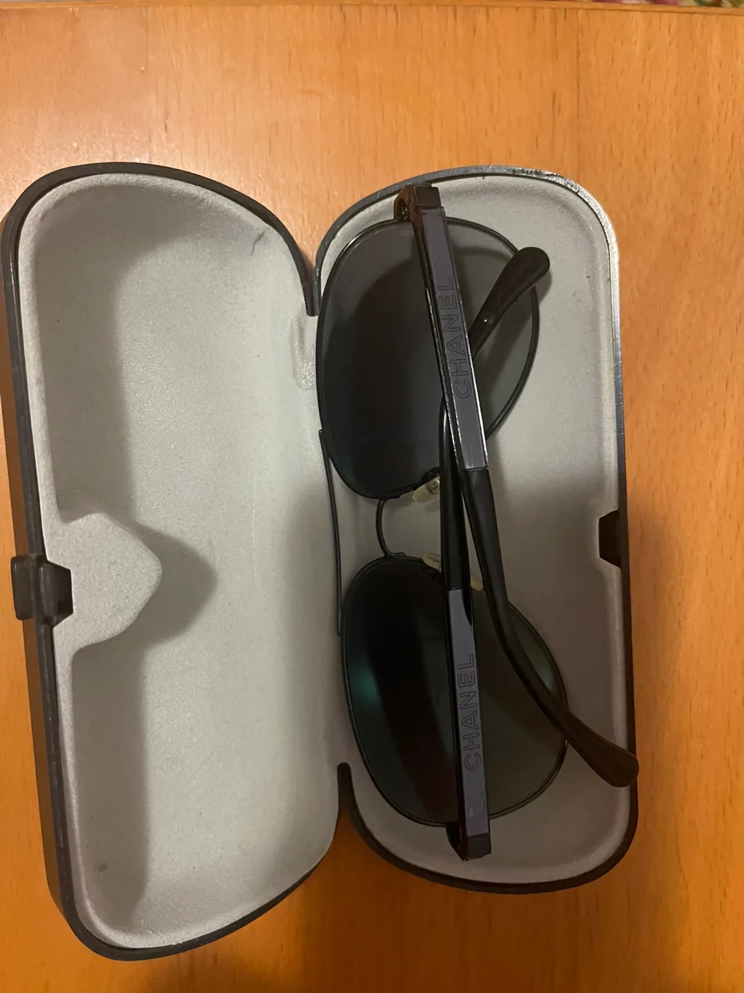 Chanel Aviator Sunglasses with Case image indicator(3)