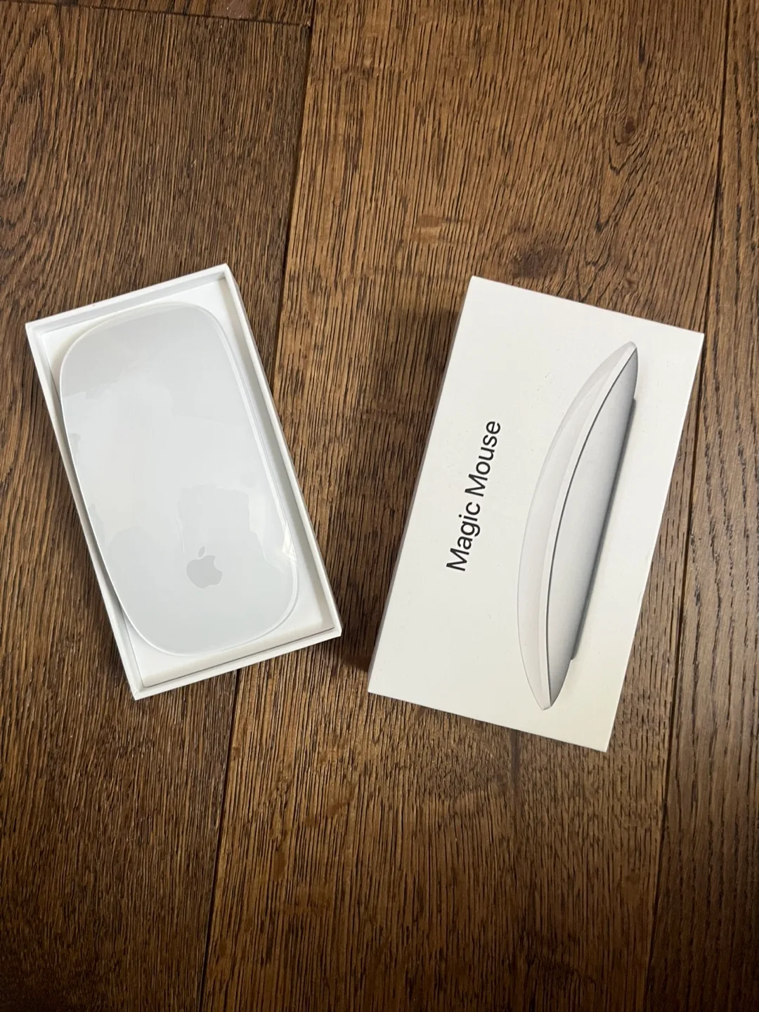 Apple Magic Mouse - Like New thumbnail