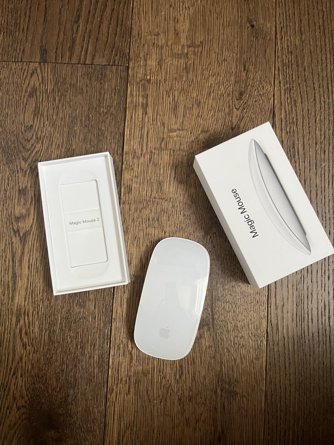 Apple Magic Mouse - Like New - photo 2
