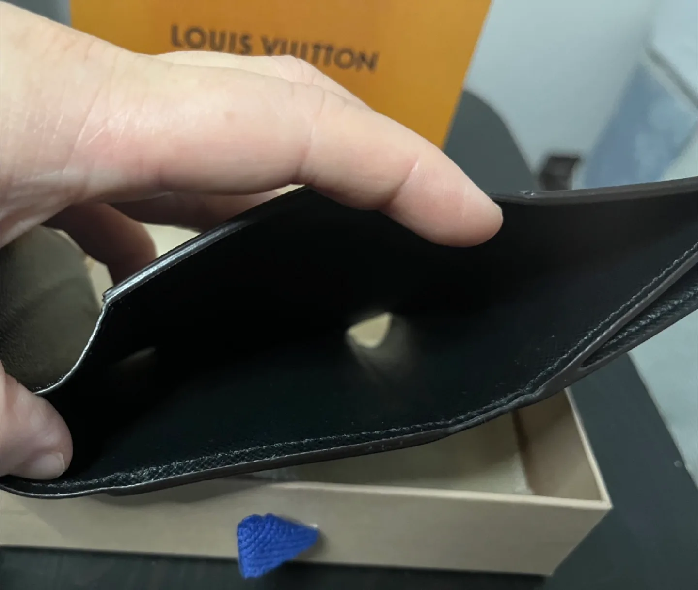 Louis Vuitton Zoe Wallet image indicator(5)
