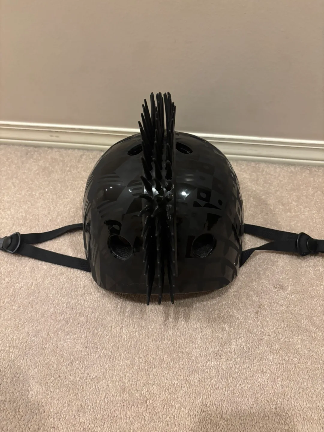 Mohawk Helmet - Youth Size M